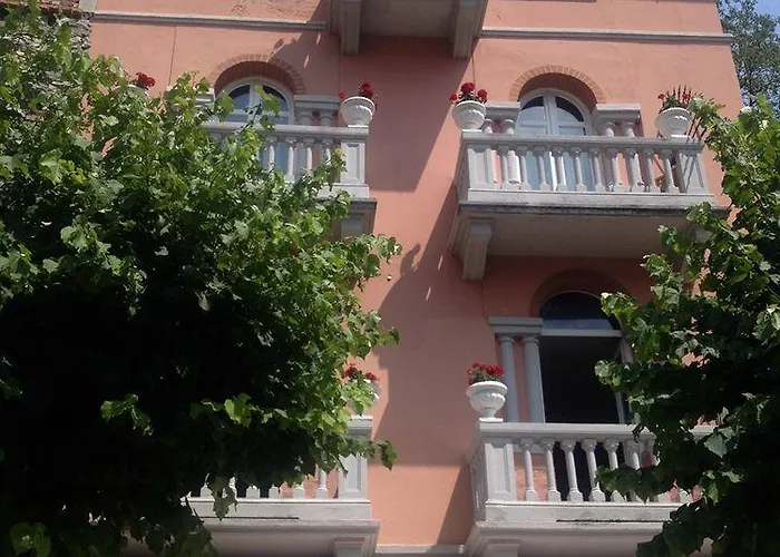 Briisa De Ness Hotel 3*