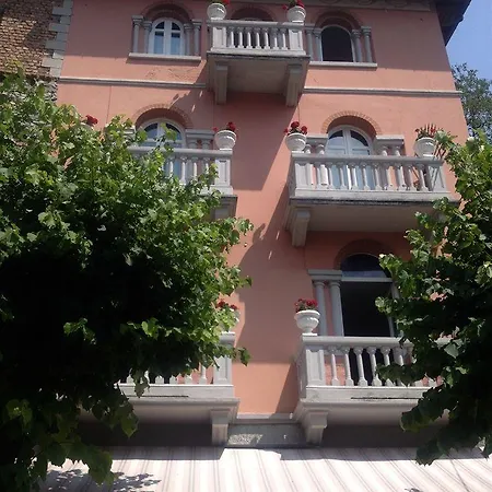 Briisa De Ness Ξενοδοχείο 3*