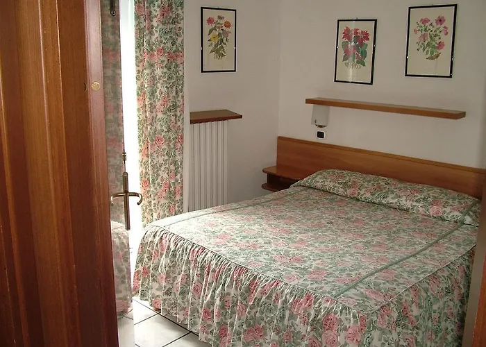 Briisa De Ness Otel 3*